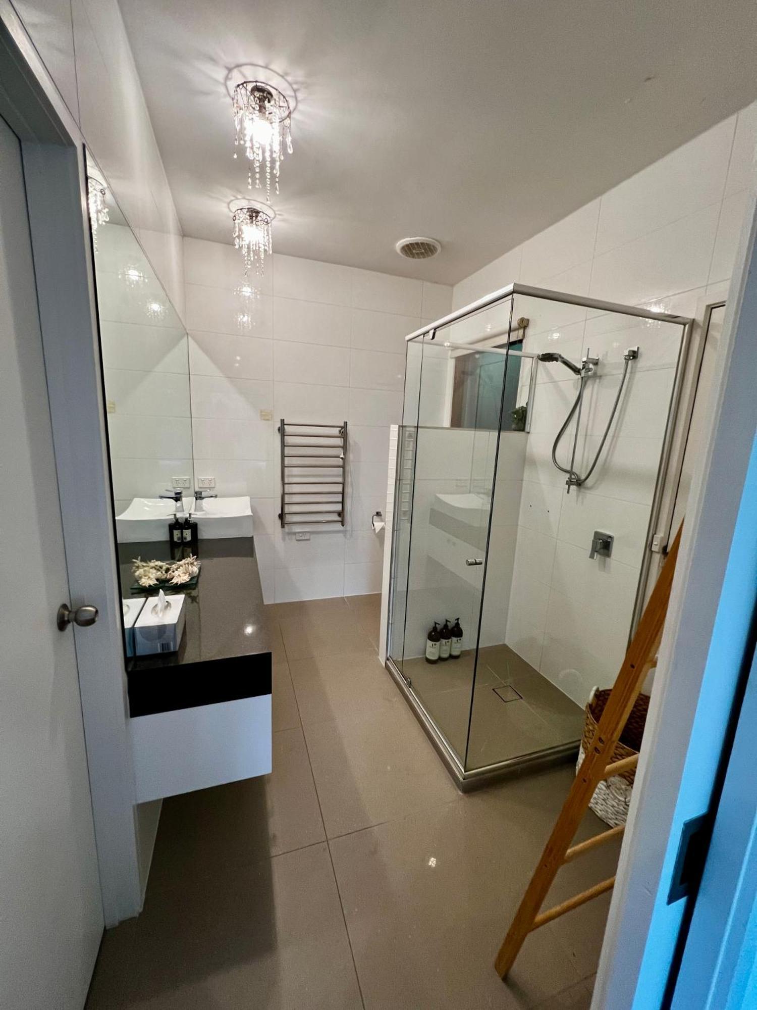 Brydon House Apartment *
